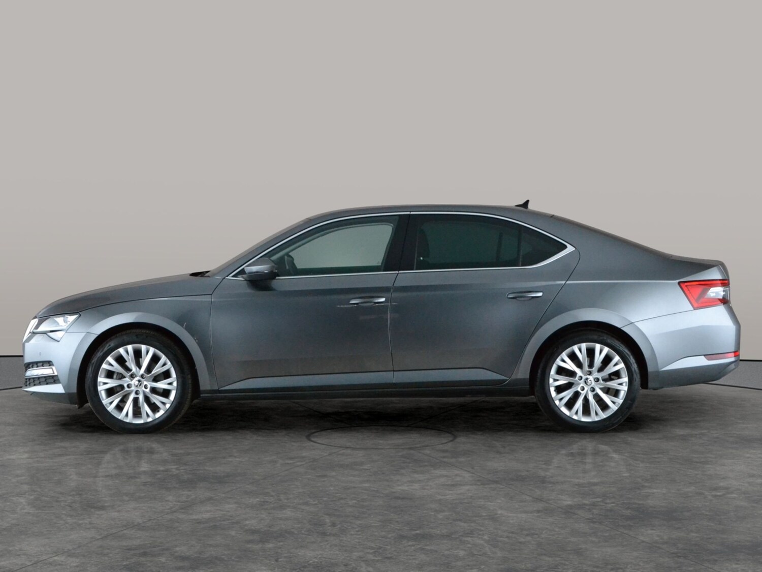 Used Skoda Superb 2023 for sale - 77674283: Photo 13