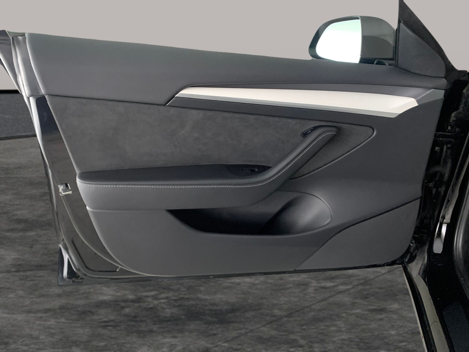 Used Tesla Model 3 2021 for sale - 77055793: Photo 28