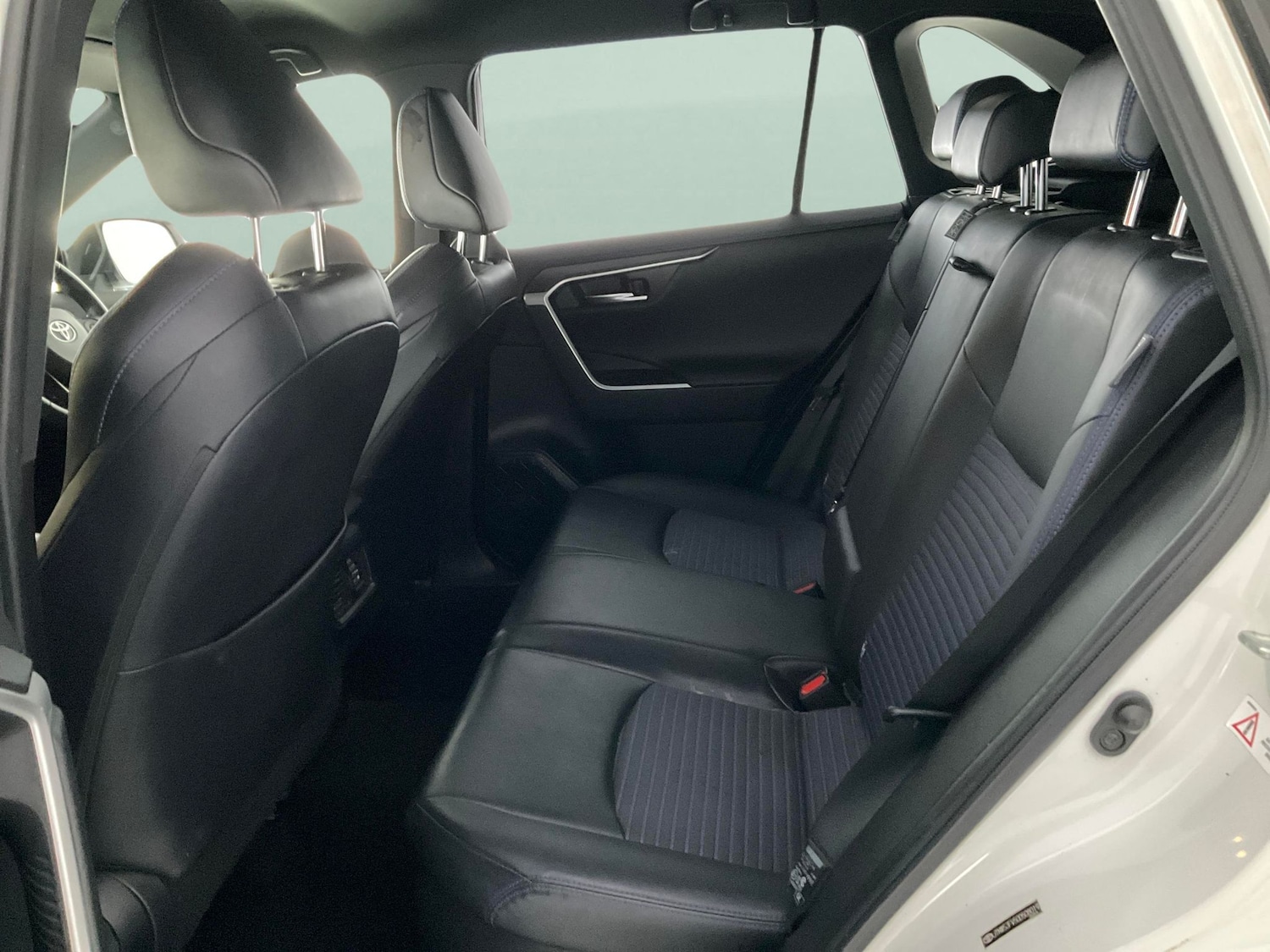 Used Toyota RAV4 2021 for sale - 77296540: Photo 29