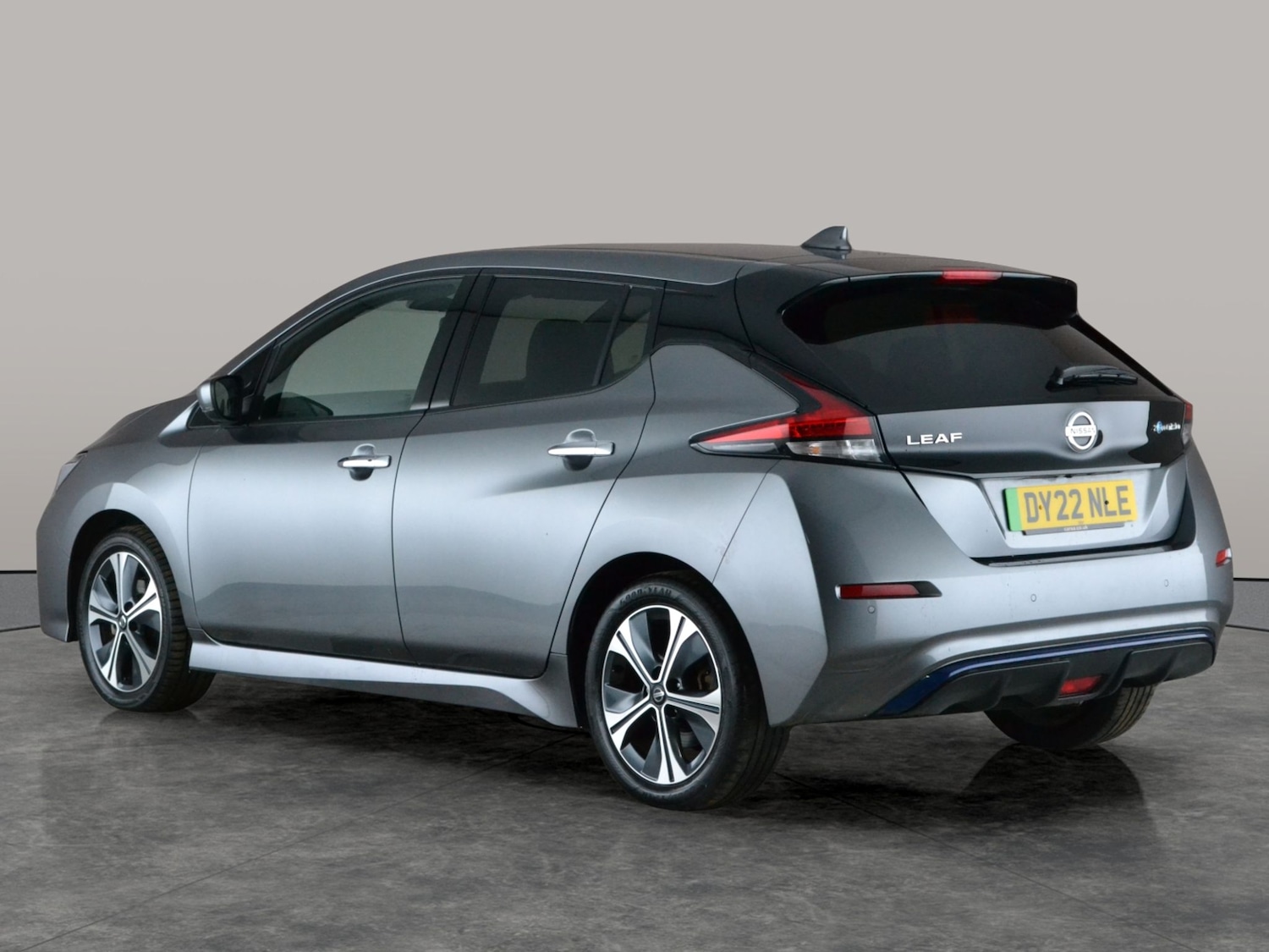 Used Nissan Leaf 2022 for sale - 77569953: Photo 13