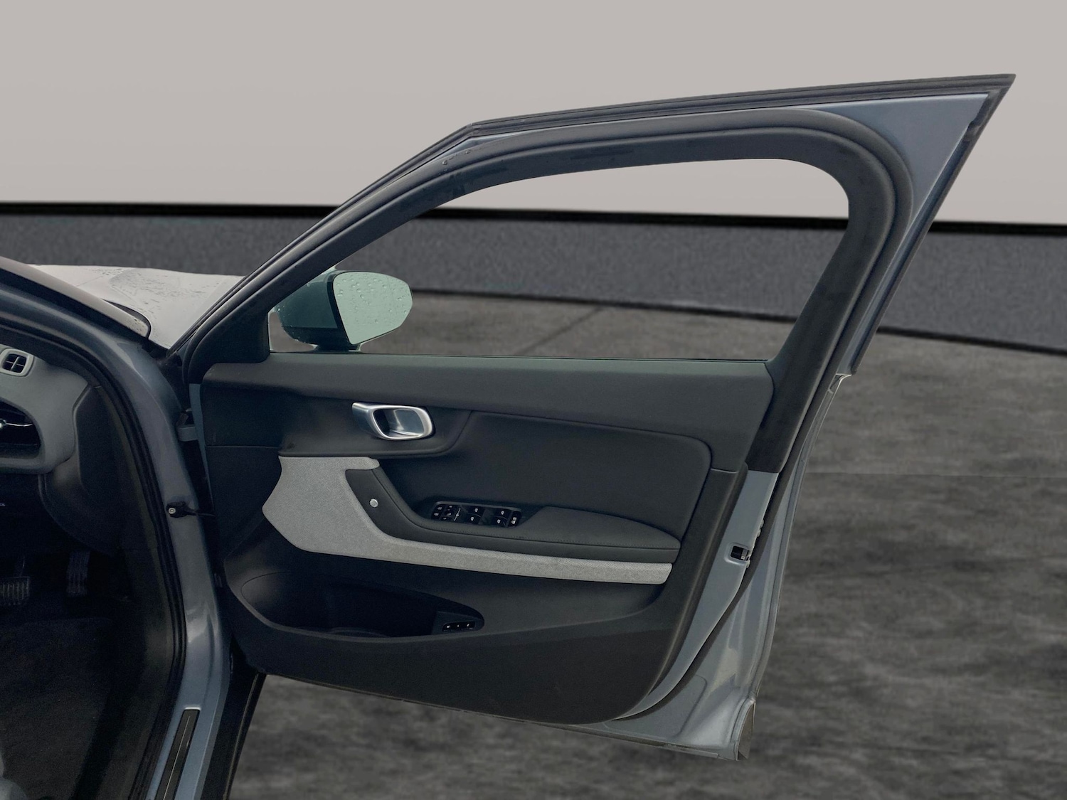 Used Polestar Polestar 2 2023 for sale - 77460897: Photo 28