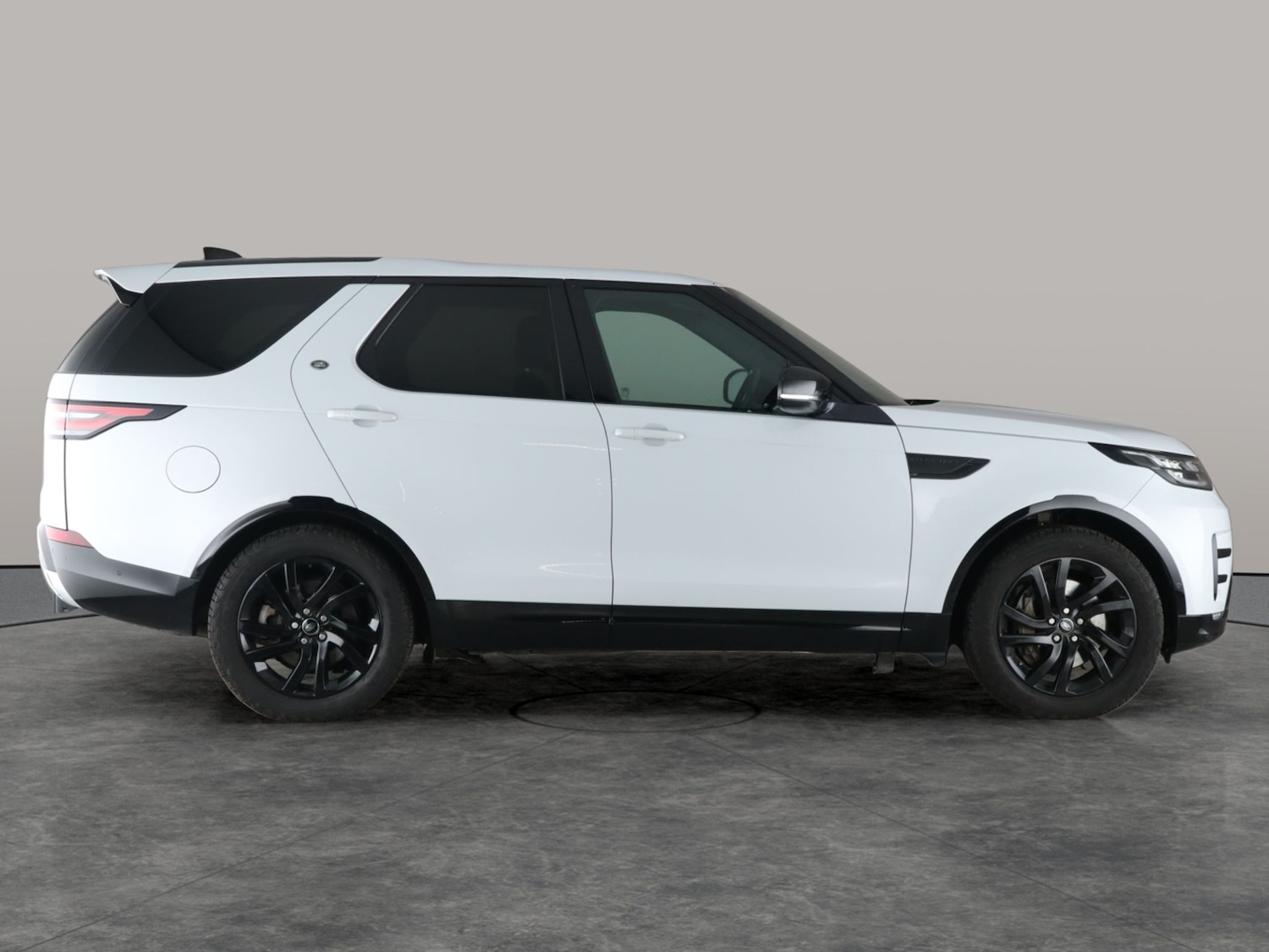 Used Land Rover Discovery 2019 for sale - 77802951: Photo 11