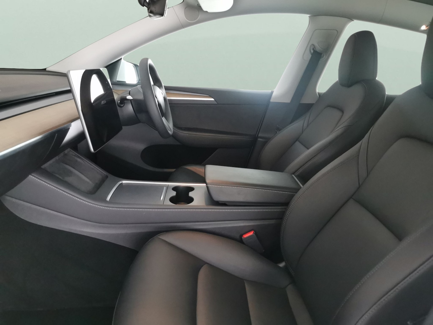 Used Tesla Model Y 2023 for sale - 76777810: Photo 4