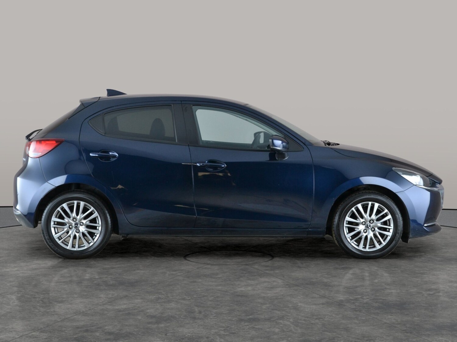 Used Mazda Mazda2 for sale - 77311193: Photo 9