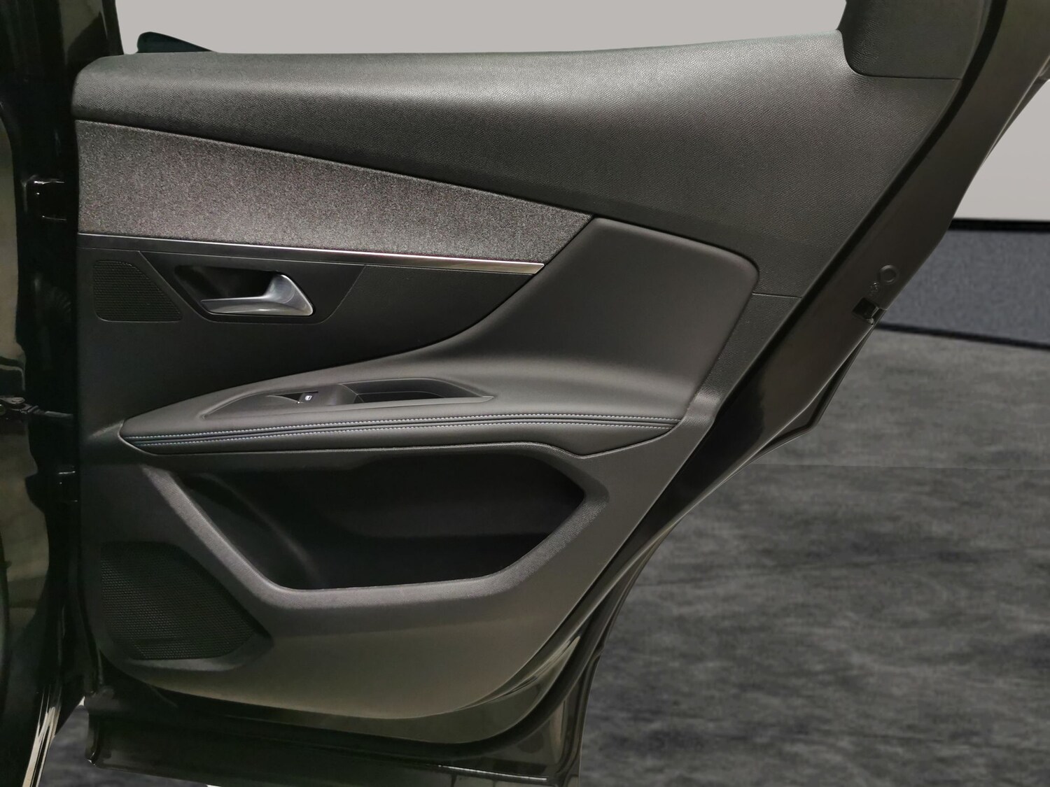 Used Peugeot 3008 2023 for sale - 77579372: Photo 27