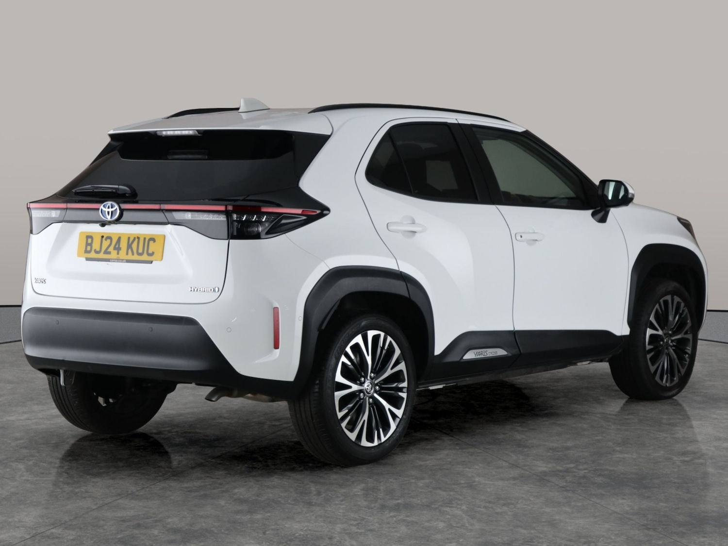 Used Toyota Yaris Cross 2024 for sale - 76577924: Photo 10