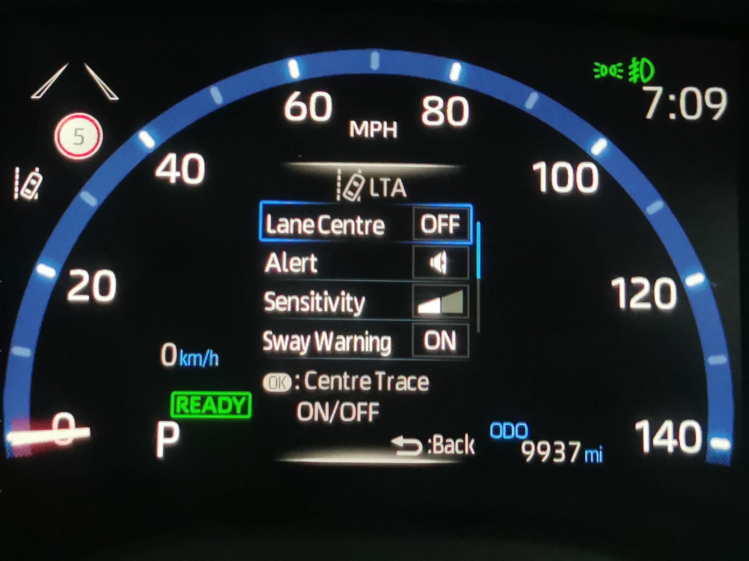 Used Toyota Yaris Cross 2024 for sale - 76577924: Photo 24