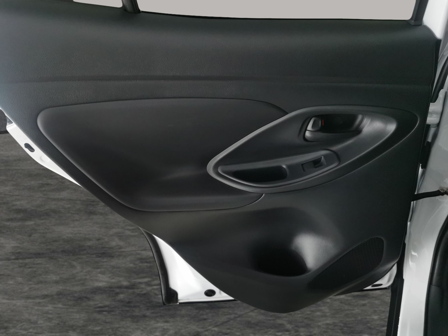 Used Toyota Yaris Cross 2024 for sale - 76577924: Photo 33