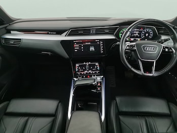 Used Audi e-tron 2020 for sale - 76435053: Photo