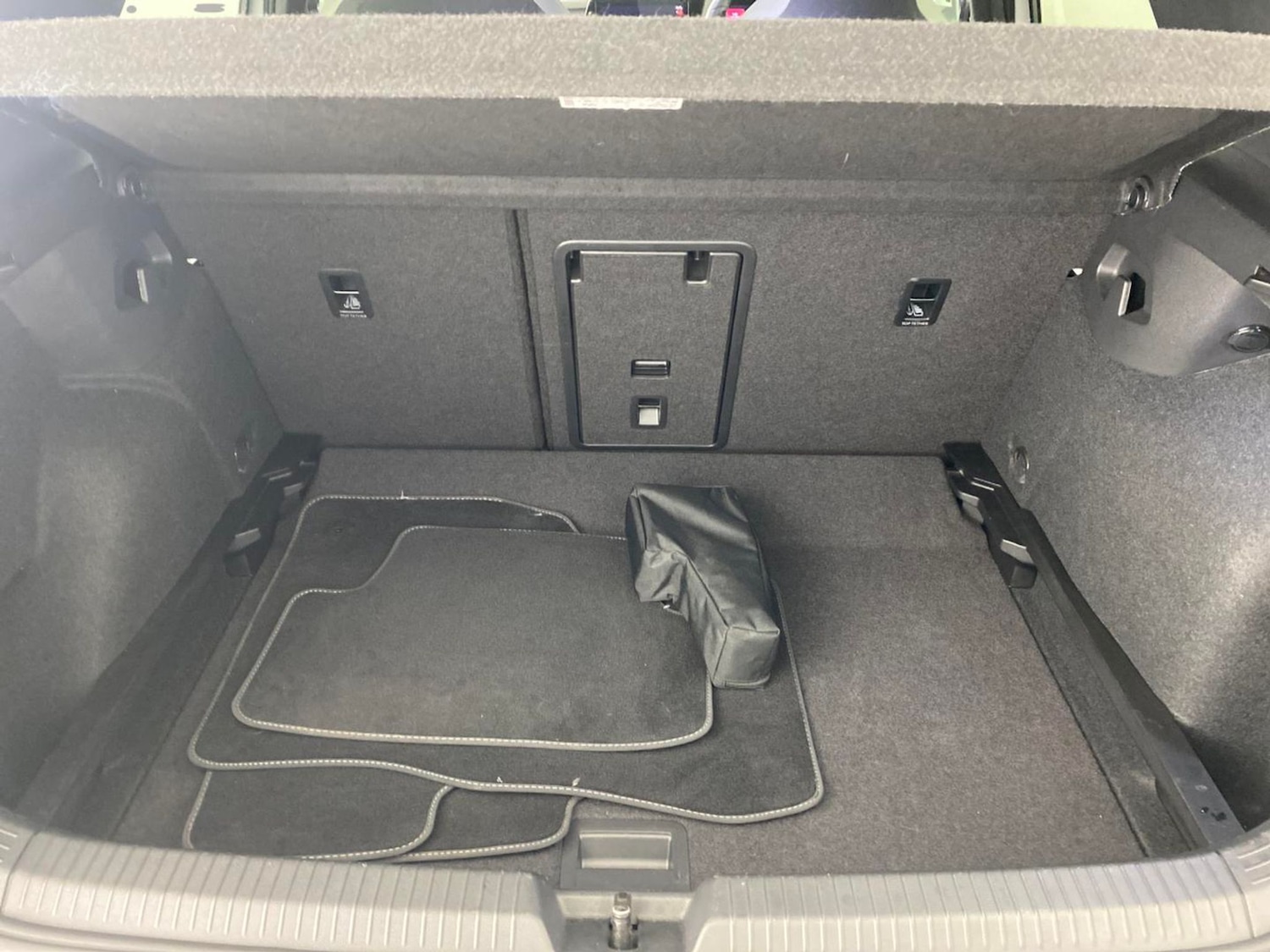 Used Volkswagen Golf 2024 for sale - 77274528: Photo 7