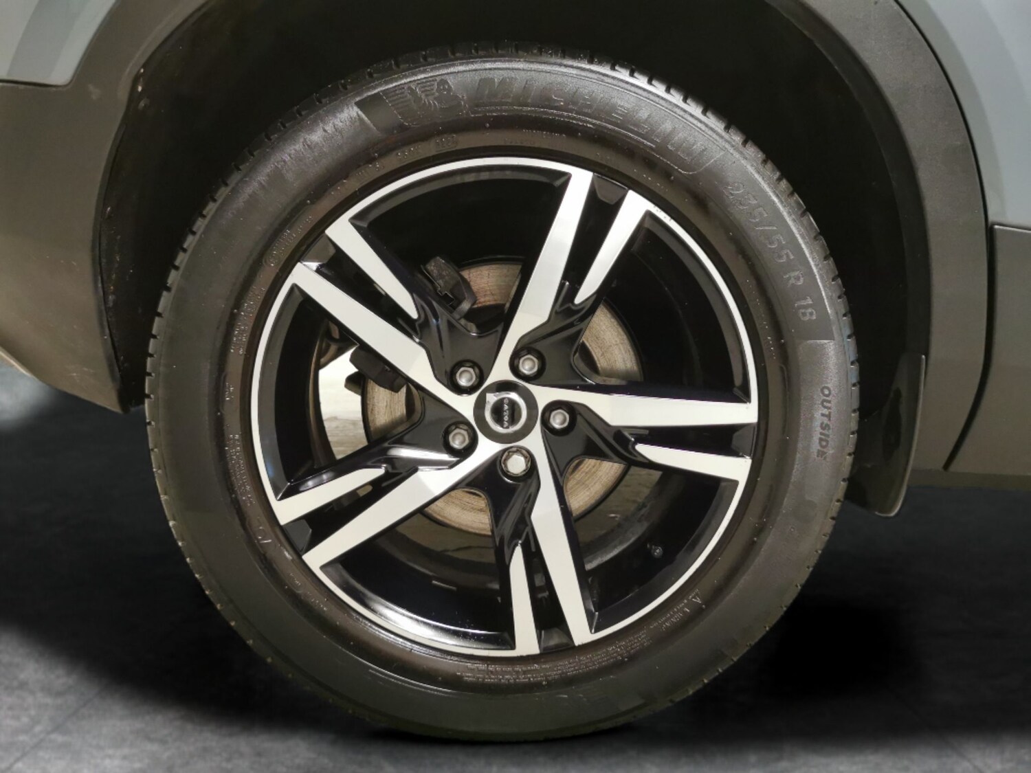 Used Volvo XC40 2023 for sale - 77730599: Photo 24