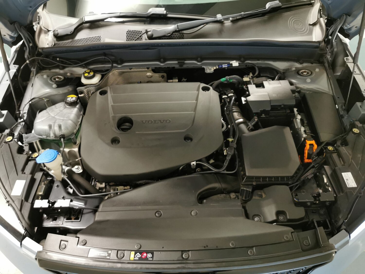 Used Volvo XC40 2023 for sale - 77730599: Photo 31