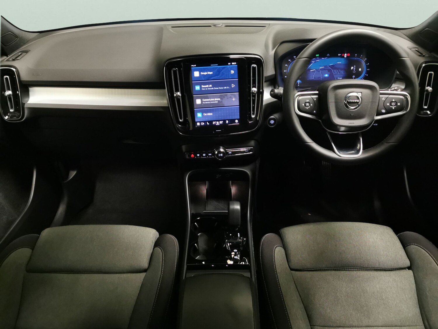 Used Volvo XC40 2023 for sale - 77730599: Photo 6