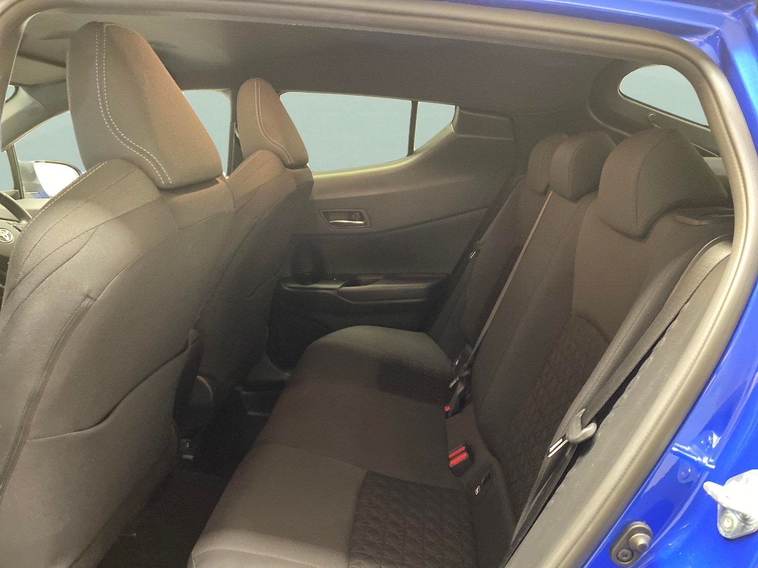 Used Toyota C-HR 2022 for sale - 77918354: Photo 25