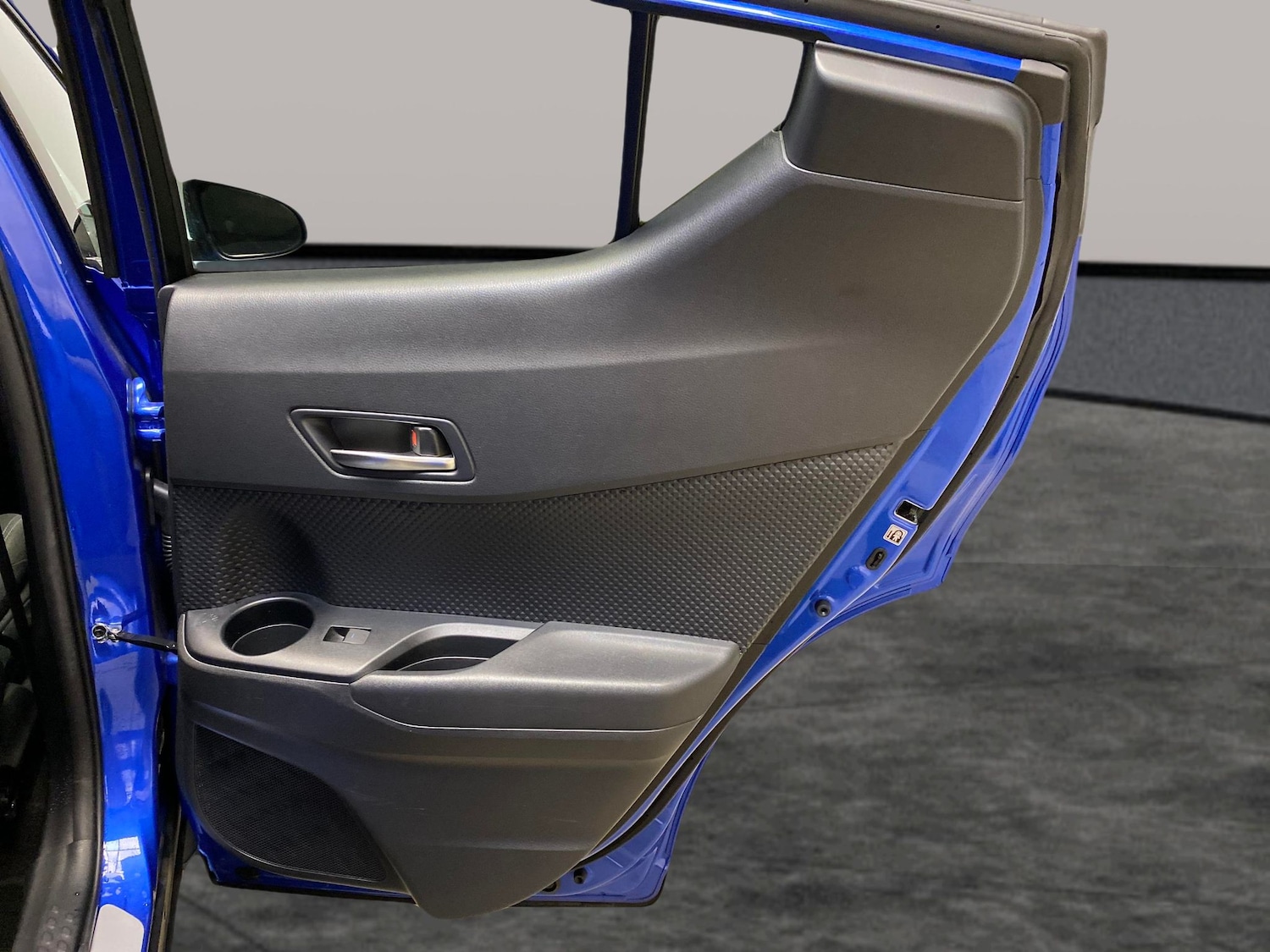 Used Toyota C-HR 2022 for sale - 77918354: Photo 28