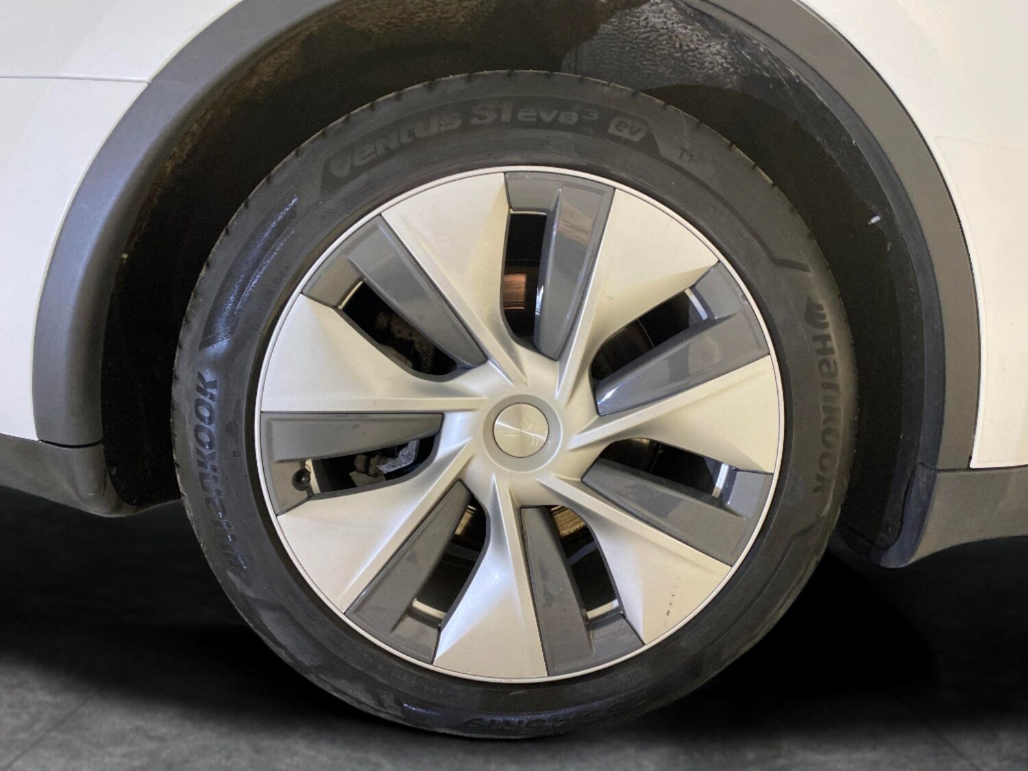 Used Tesla Model Y 2023 for sale - 77903701: Photo 25
