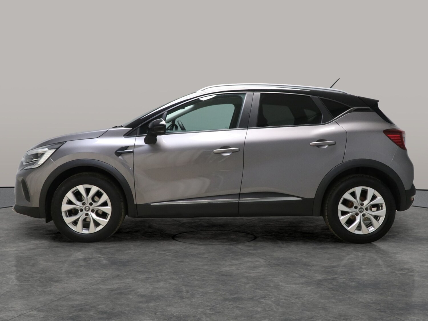 Used Renault Captur for sale - 77543148: Photo 13