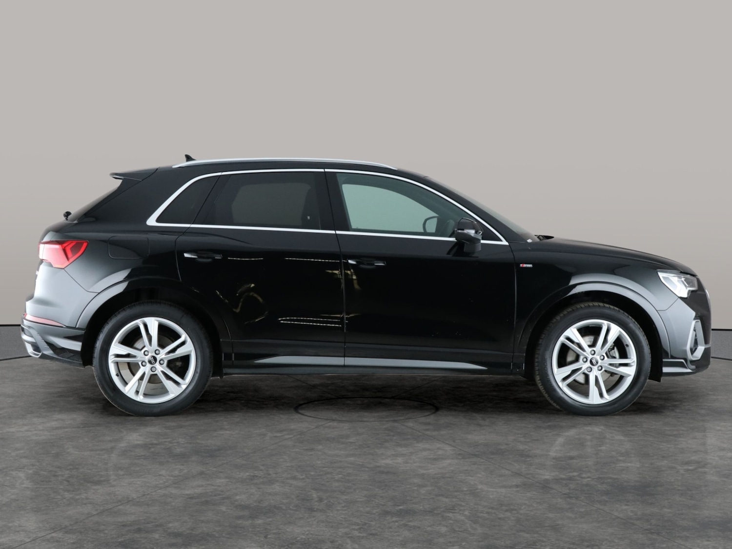 Used Audi Q3 2021 for sale - 76439557: Photo 11