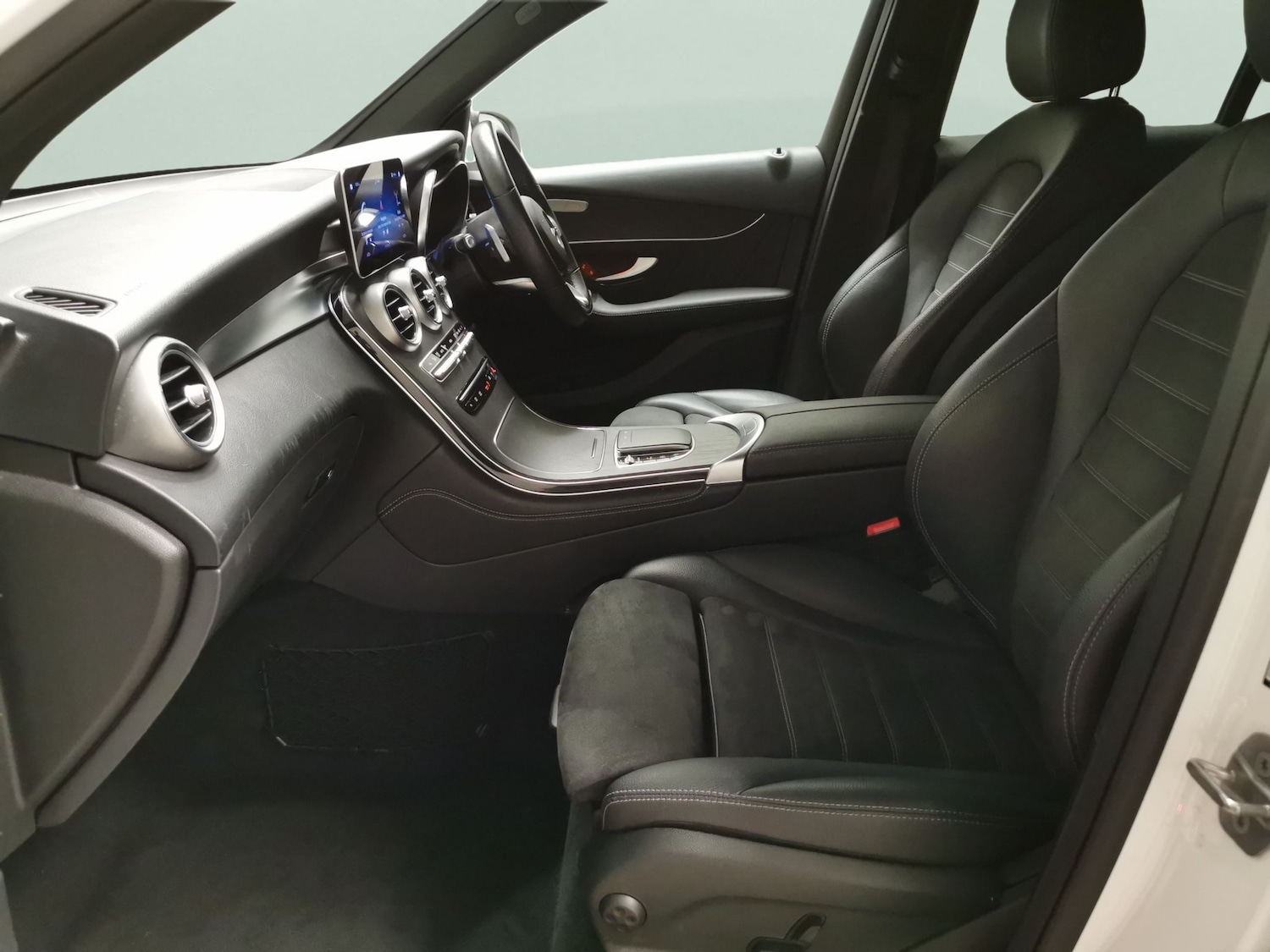 Used Mercedes-Benz GLC 2021 for sale - 77255885: Photo 4