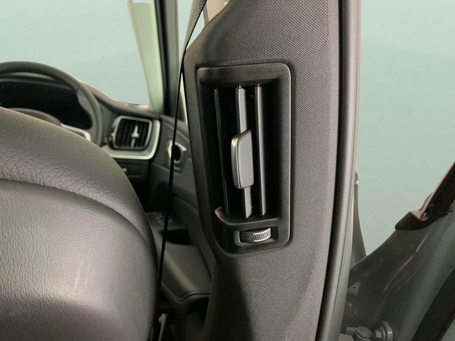 Used Volvo XC60 2024 for sale - 77911611: Photo 16