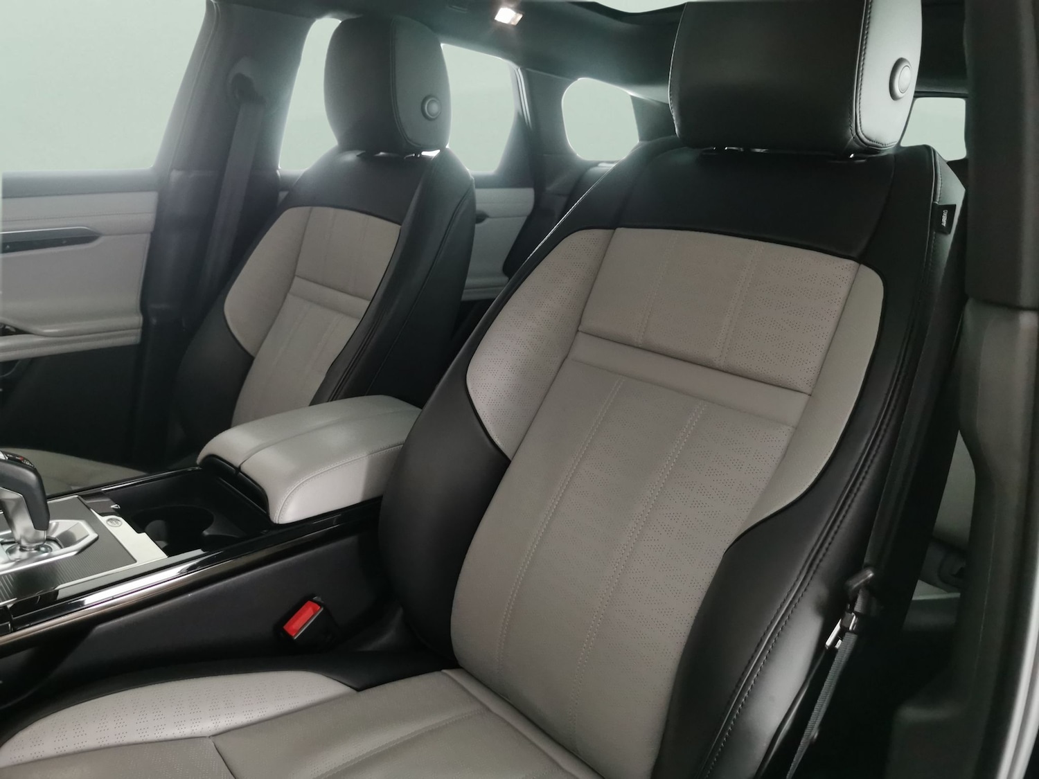 Used Land Rover Range Rover Evoque 2022 for sale - 77043574: Photo 8