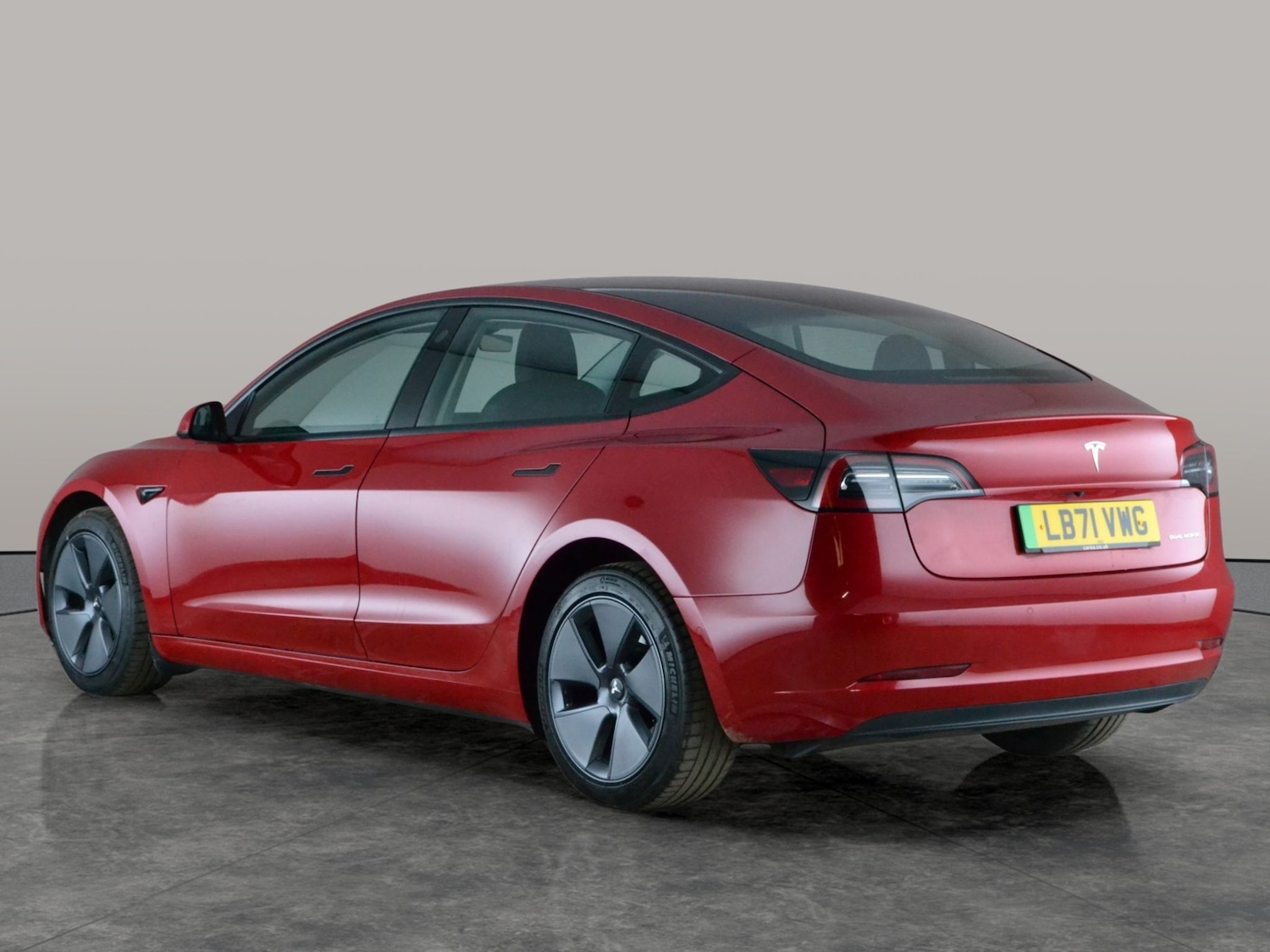 Used Tesla Model 3 2021 for sale - 77703000: Photo 13