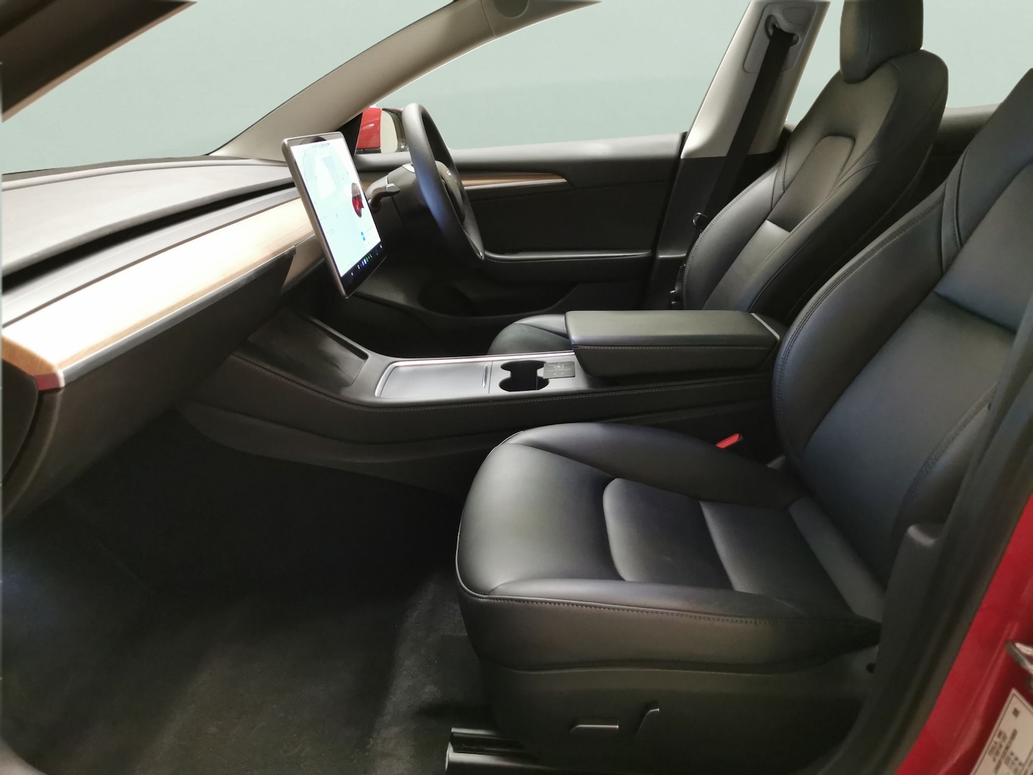 Used Tesla Model 3 2021 for sale - 77703000: Photo 4