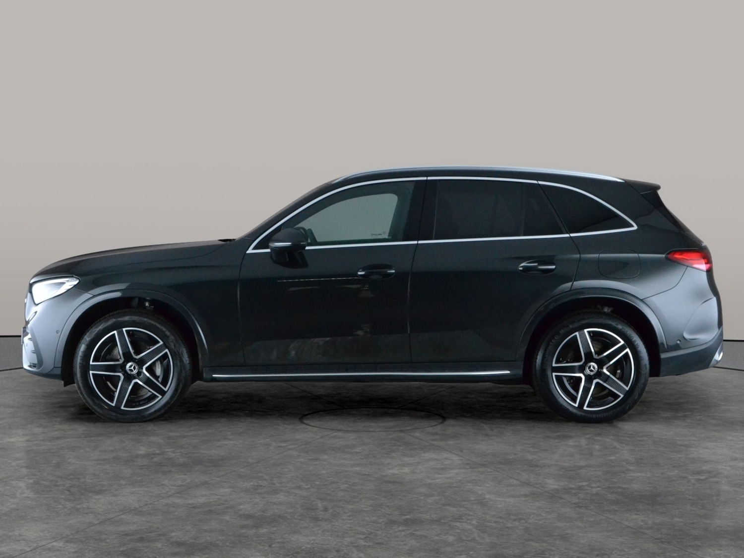 Used Mercedes-Benz GLC 2023 for sale - 77706557: Photo 14