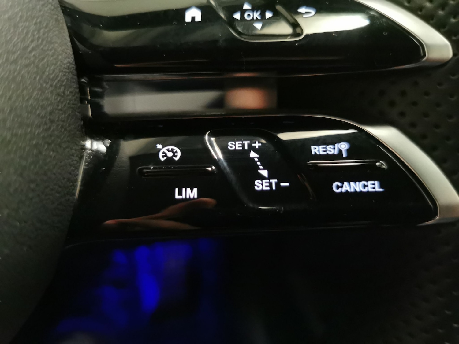 Used Mercedes-Benz GLC 2023 for sale - 77706557: Photo 22