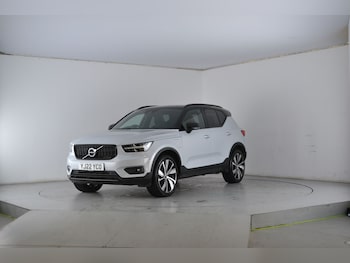 Volvo - XC40
