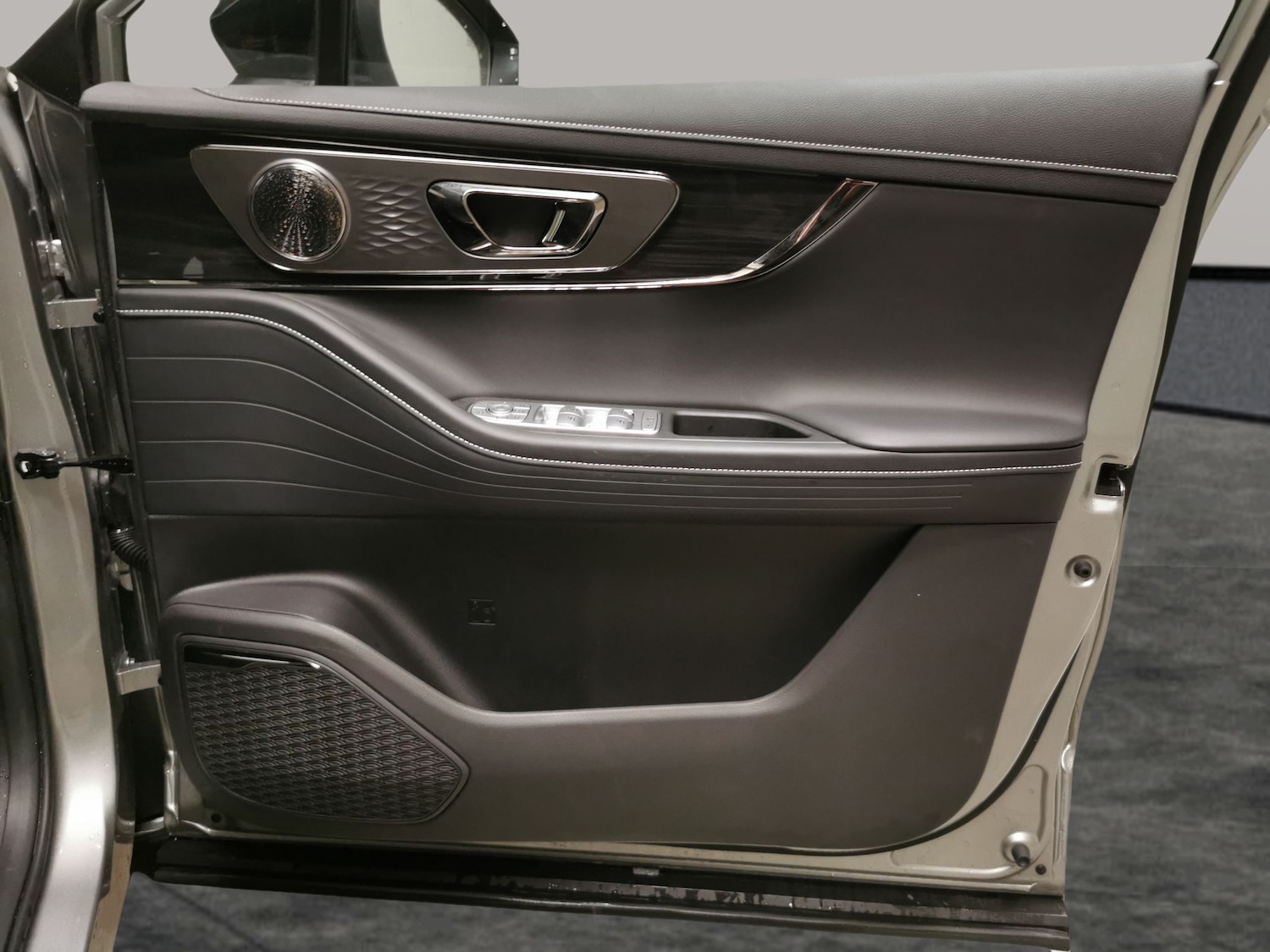 Used Omoda OMODA E5 for sale - 76725346: Photo 33