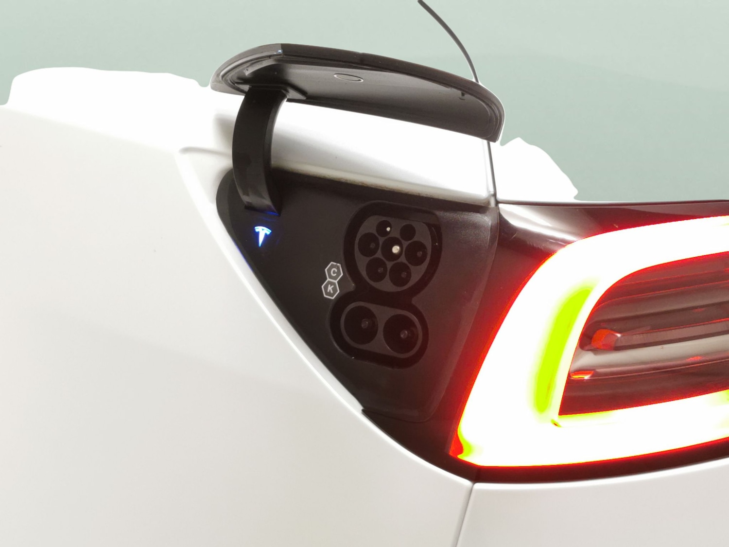 Used Tesla Model 3 2021 for sale - 77588956: Photo 32