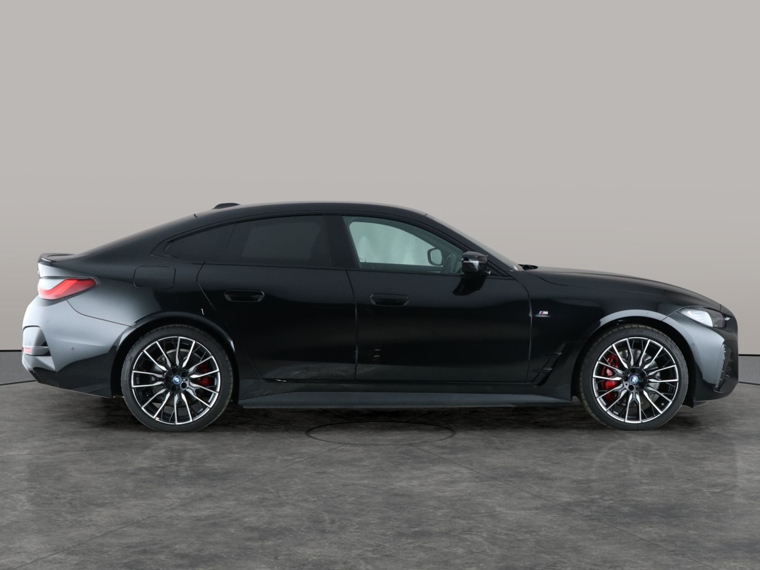 Used BMW i4 2022 for sale - 76379179: Photo 15