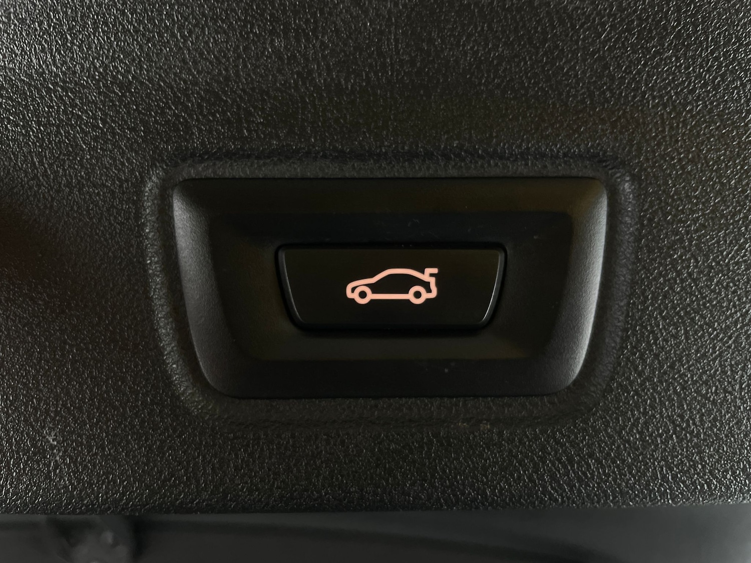 Used BMW i4 2023 for sale - 78197827: Photo 17