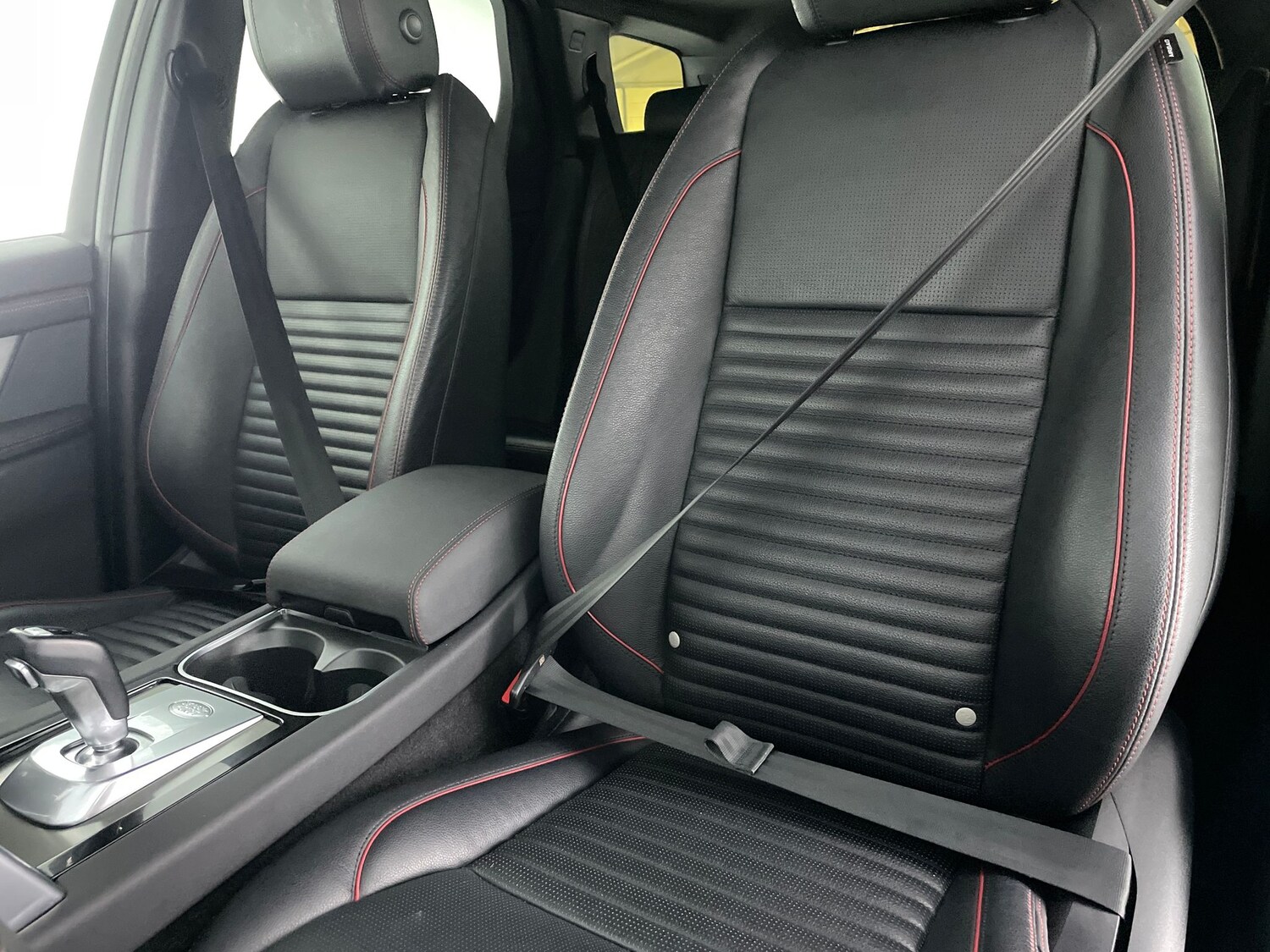 Used Land Rover Discovery Sport for sale - 76491959: Photo 8