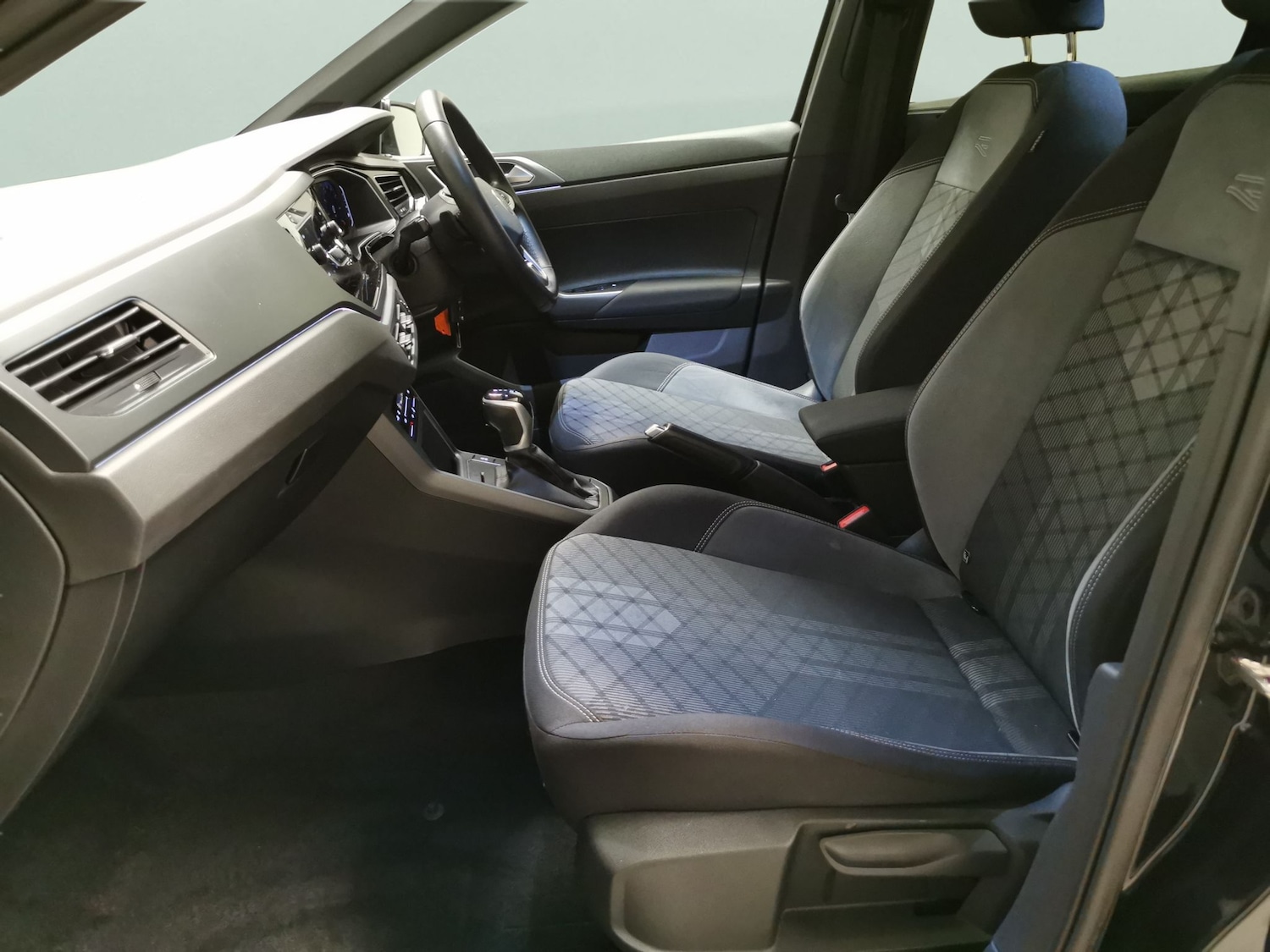 Used Volkswagen Polo 2022 for sale - 77293792: Photo 4