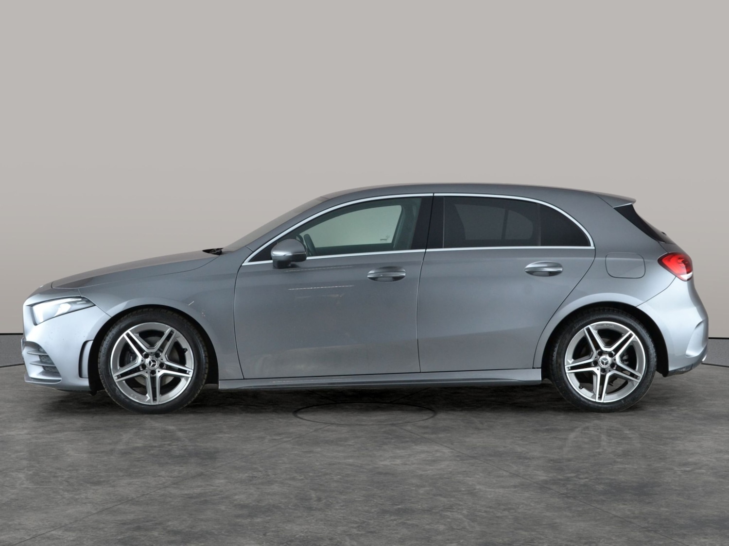 Used Mercedes-Benz A-Class 2020 for sale - 76960565: Photo 13