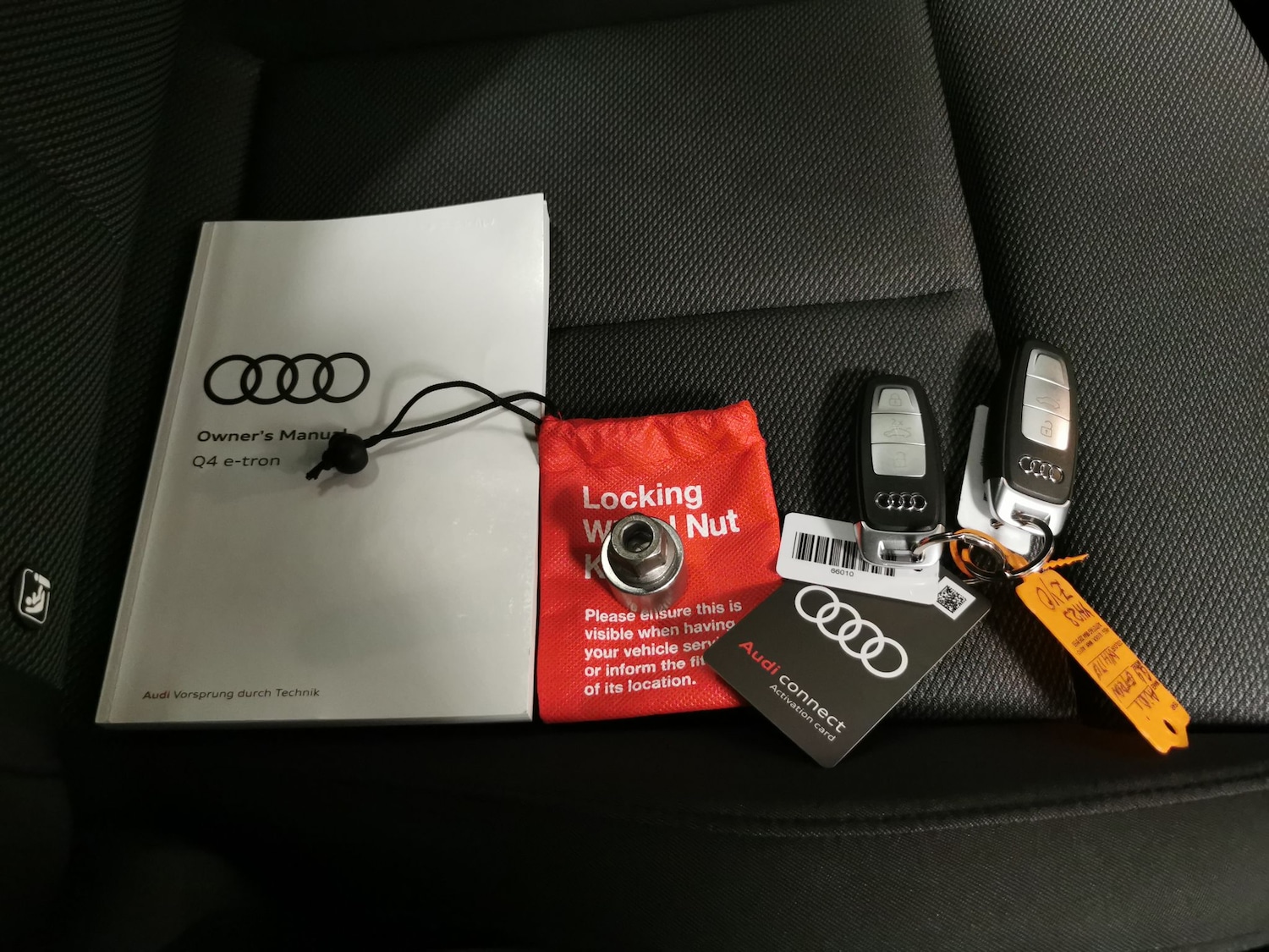 Used Audi Q4 e-tron for sale - 78109968: Photo 32