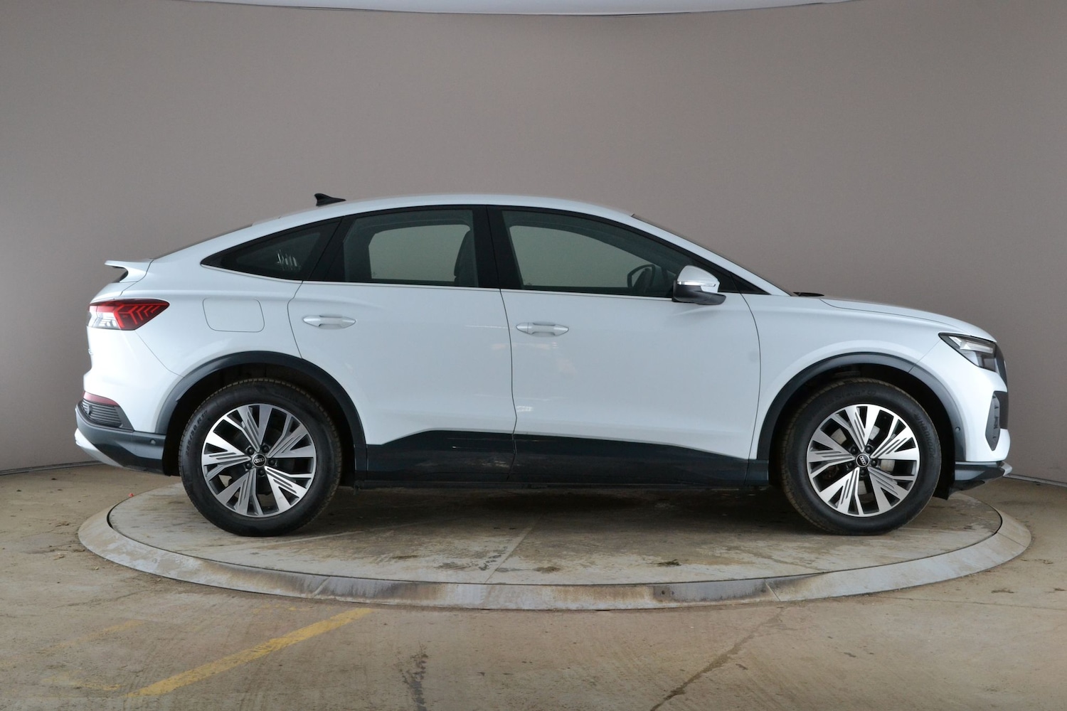 Used Audi Q4 e-tron for sale - 78109968: Photo 9