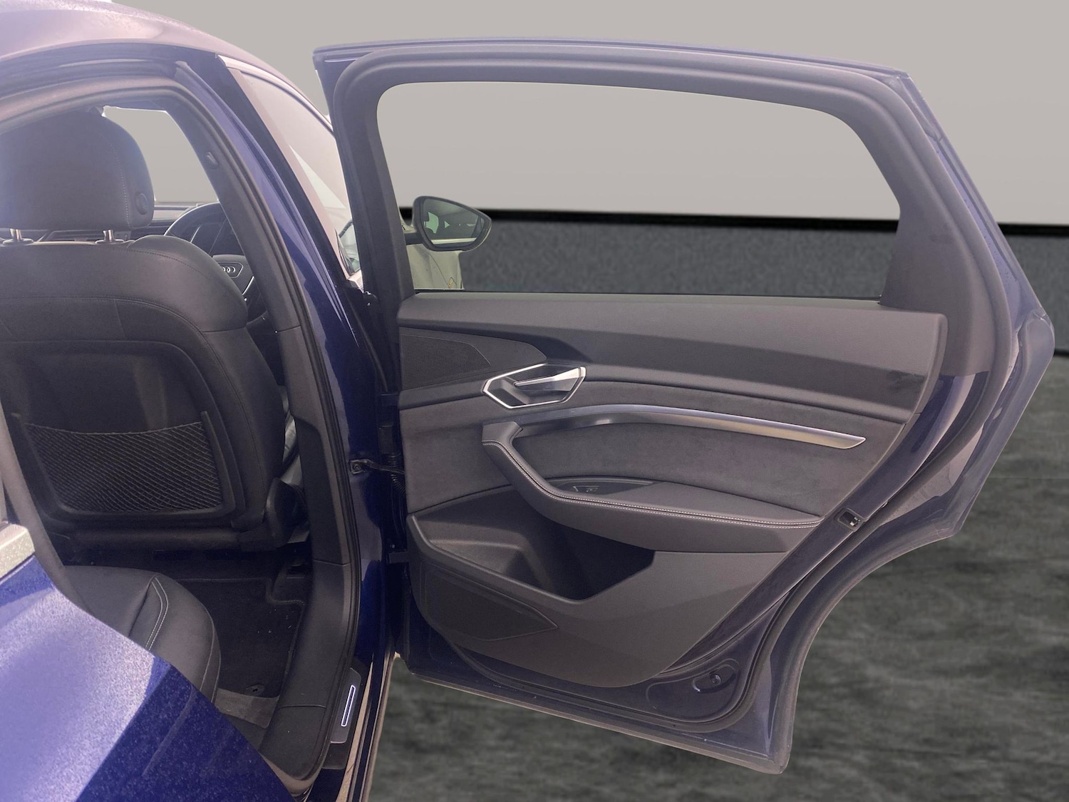 Used Audi e-tron 2023 for sale - 77354094: Photo 27