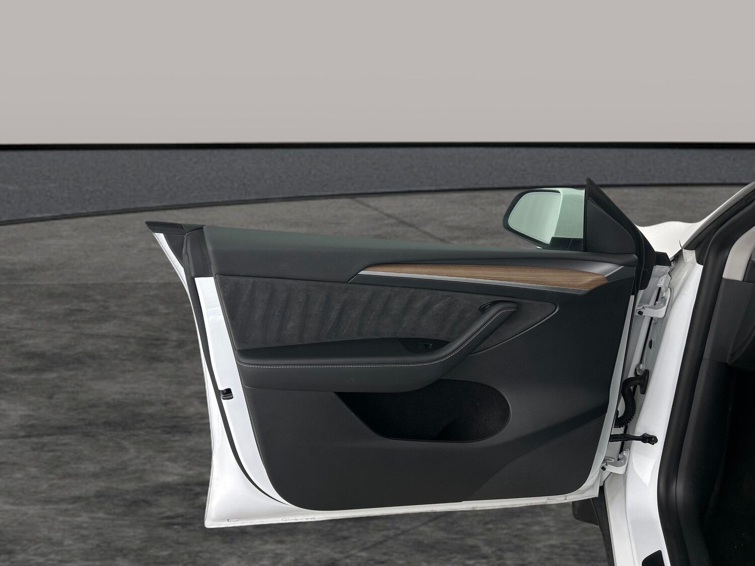 Used Tesla Model Y 2024 for sale - 77902148: Photo 23