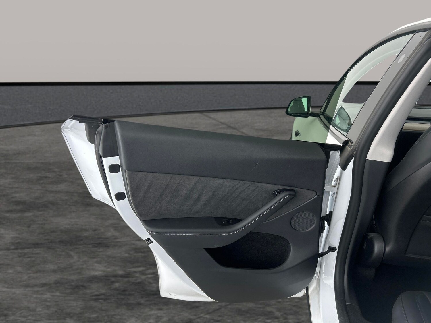 Used Tesla Model Y 2024 for sale - 77902148: Photo 24