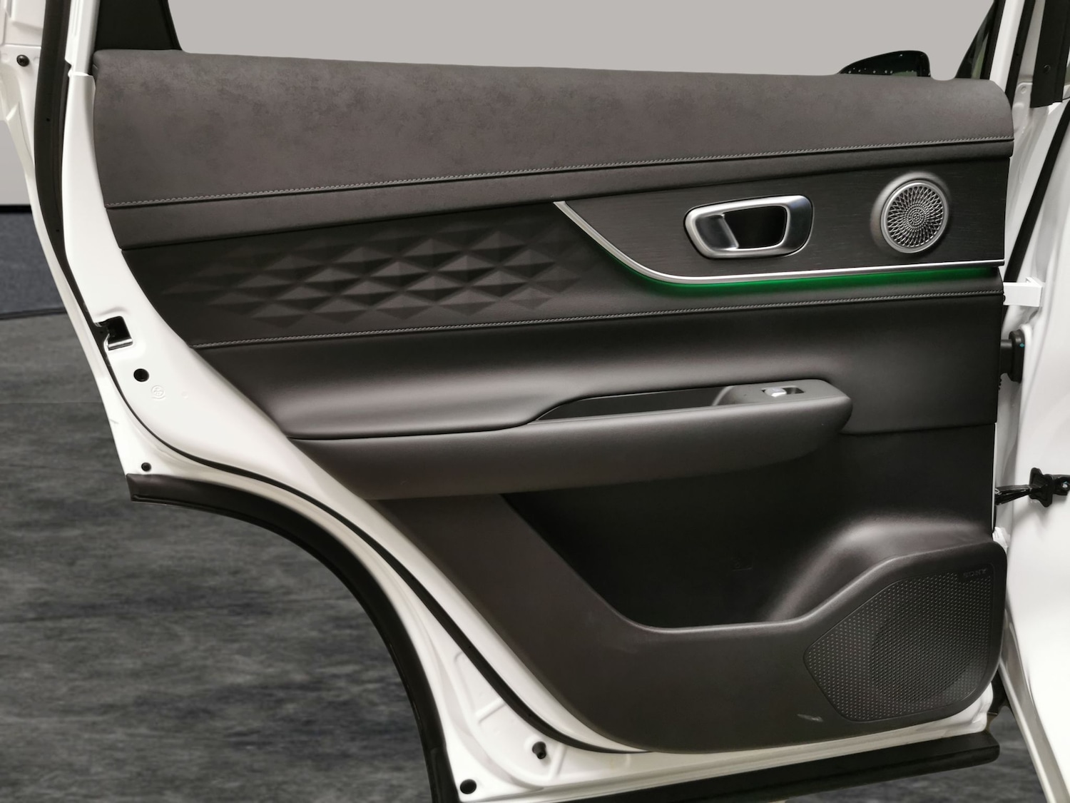 Used Chery Tiggo 8 for sale - 78110030: Photo 30