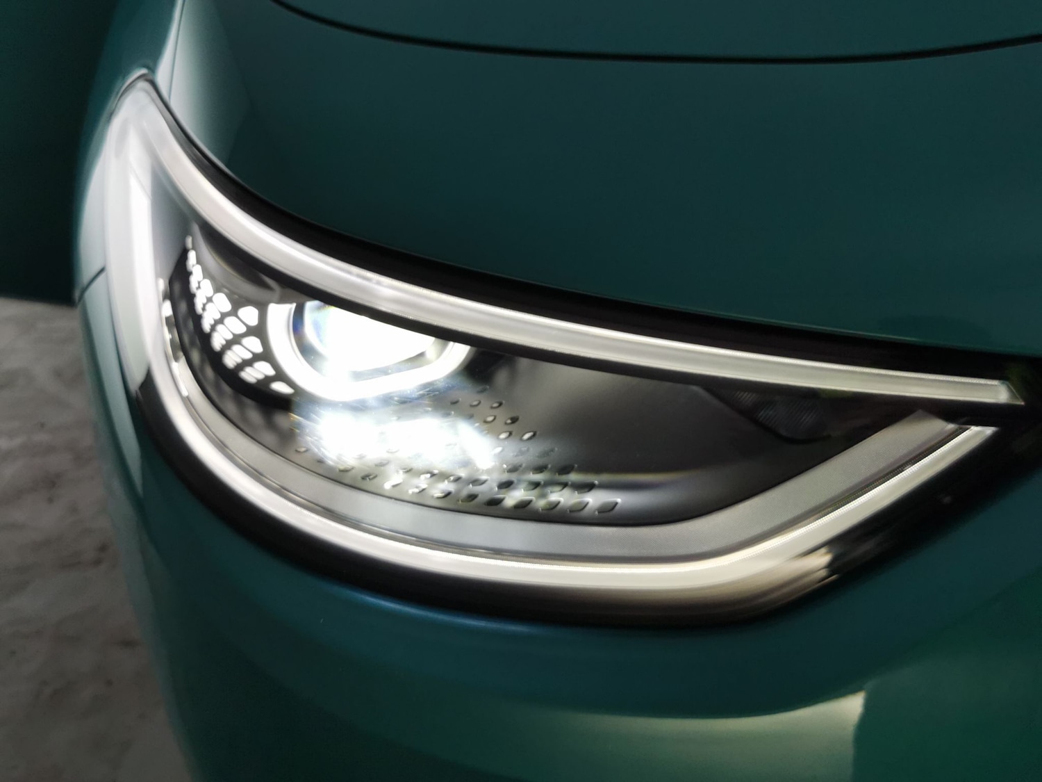 Used Volkswagen ID.3 2023 for sale - 76439582: Photo 9