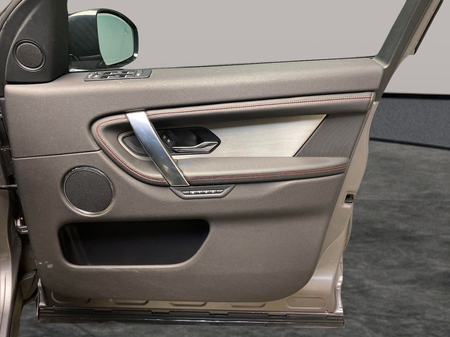 Used Land Rover Discovery Sport 2021 for sale - 78123801: Photo 32