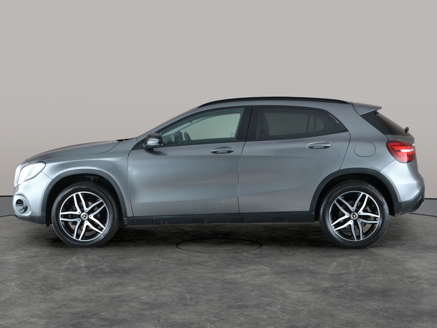 Used Mercedes-Benz GLA 2019 for sale - 76969505: Photo 13