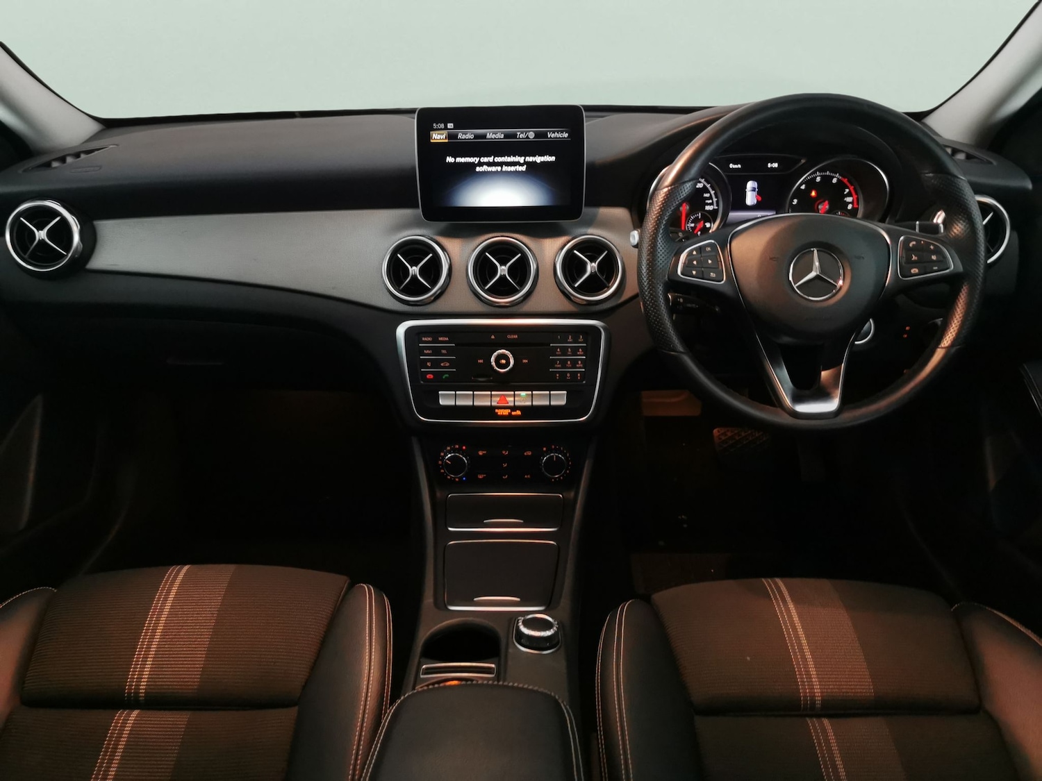 Used Mercedes-Benz GLA 2019 for sale - 76969505: Photo 7