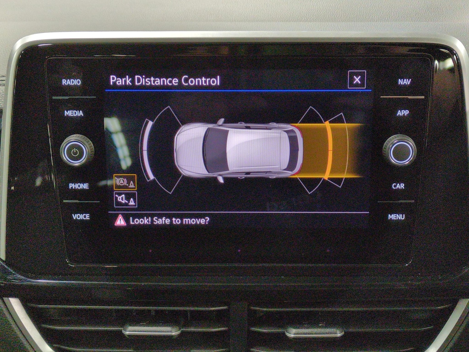 Used Volkswagen T-Roc 2025 for sale - 77248428: Photo 16