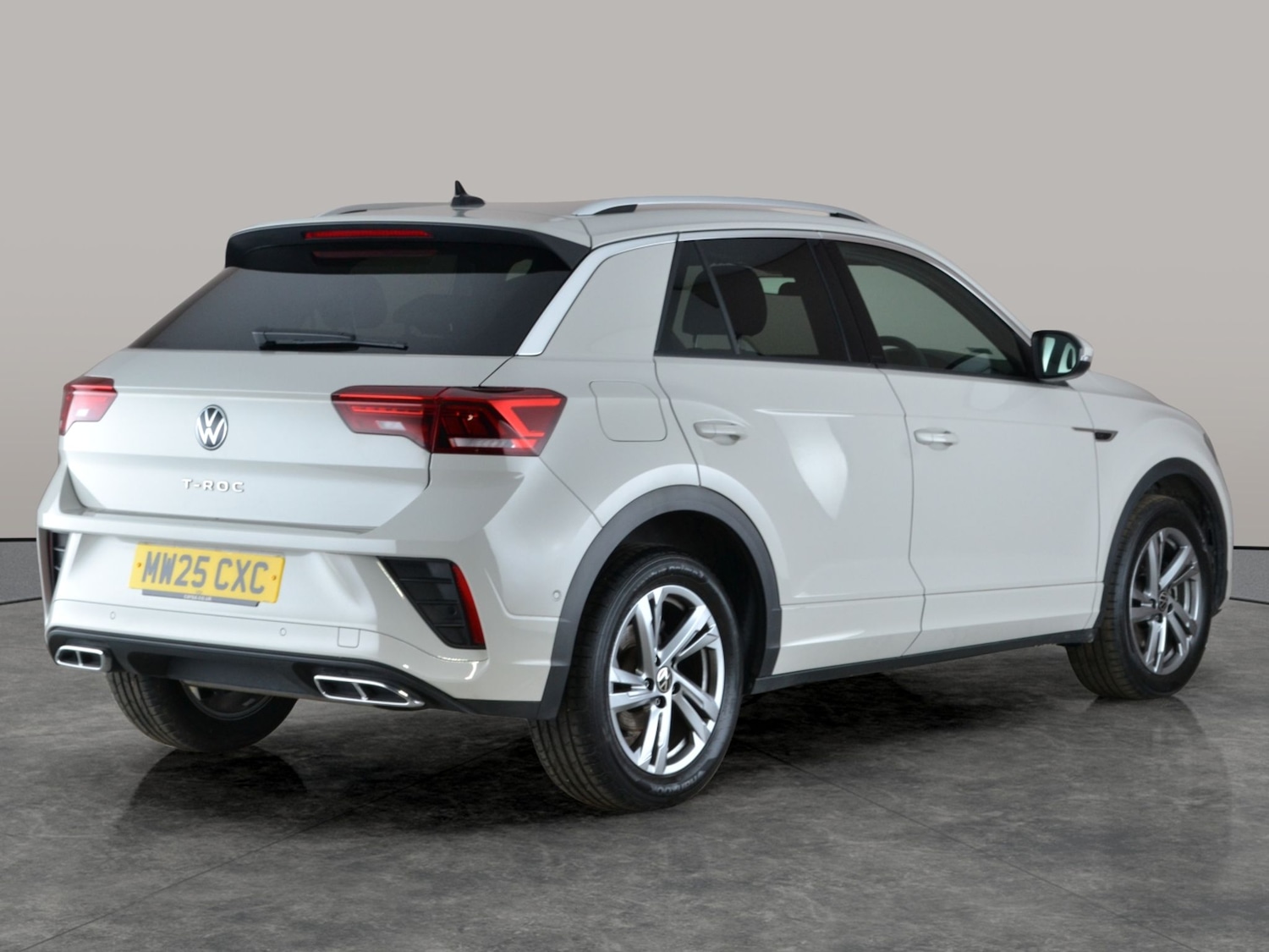 Used Volkswagen T-Roc 2025 for sale - 77248428: Photo 9