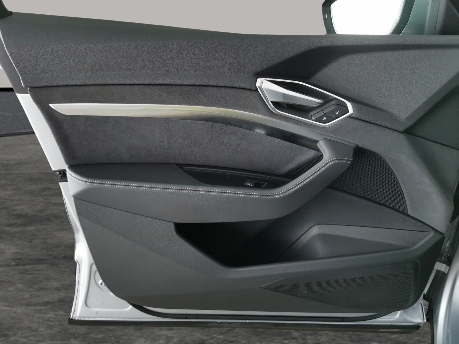 Used Audi e-tron 2022 for sale - 77447908: Photo 30